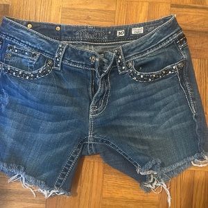 Miss Me cutoff shorts size 31
